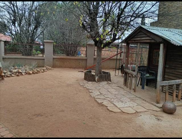 5 BEDROOM HOUSE FOR SALE IN ZWARTKOP EXT 4,5,6,8